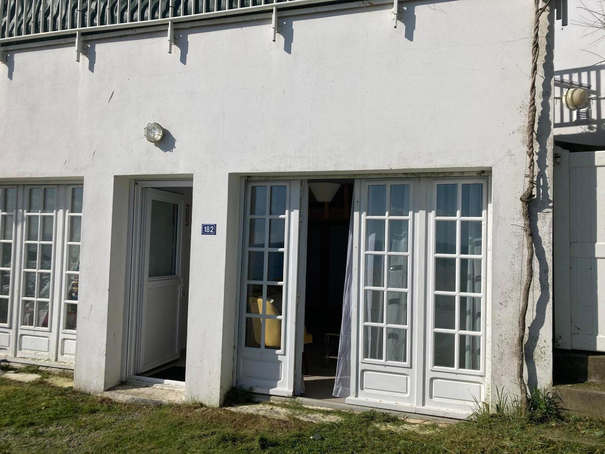 Studio Renove Avec Parking, Wifi, Proche Plage Et Centre - Fr-1-418-93 Le Palais Exteriör bild